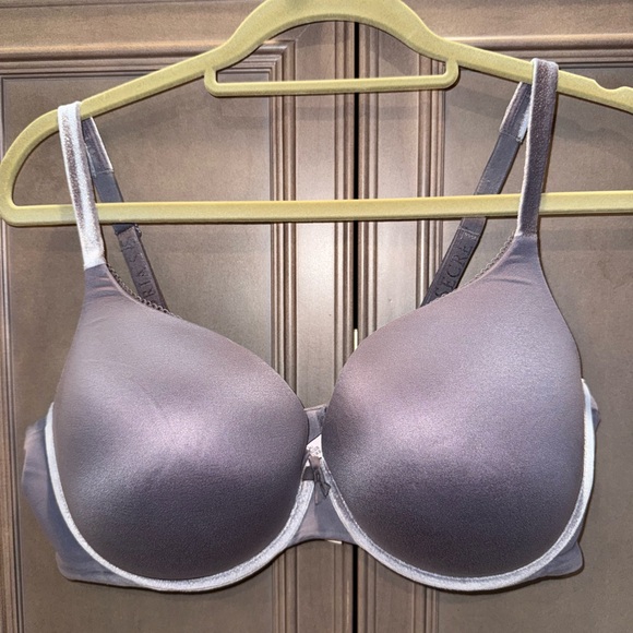 Victoria's Secret 40D Body by Victoria, Perfect Shape Bra - Picture 1 of 5